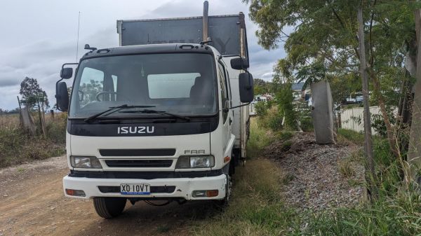 2007 Isuzu F Series FRR 550 image