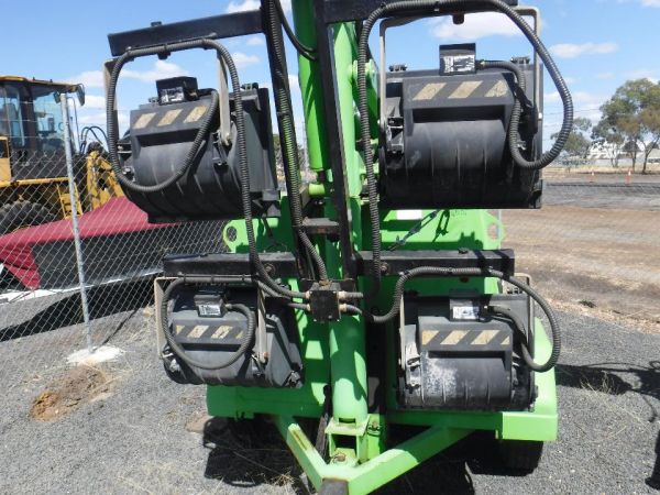 JLG TRAILER MOUNTED LIGHTING TOWER image
