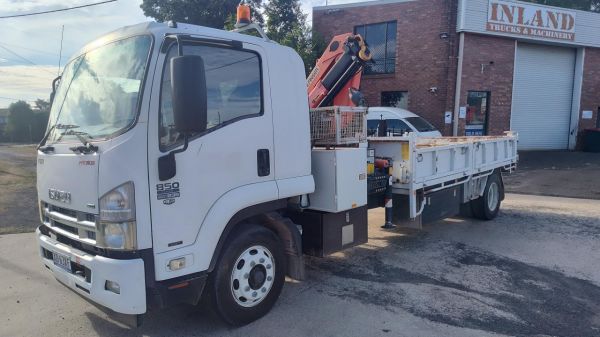 2012 Isuzu F Series FSR 700/850 Premium image