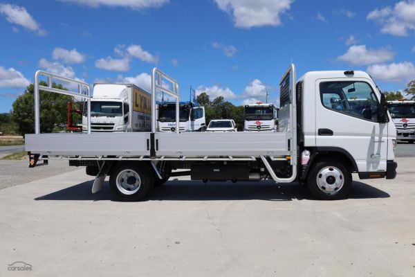 2024 Fuso Canter 515 Alloy MWB Dropside Tray Manual image