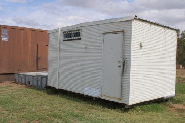 2013 Australian Portable building ablution block image