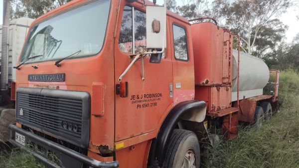 1985 International ACCO 1950C image