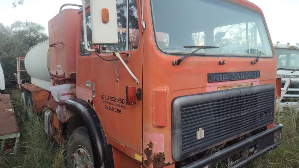 1985 International ACCO 1950C image