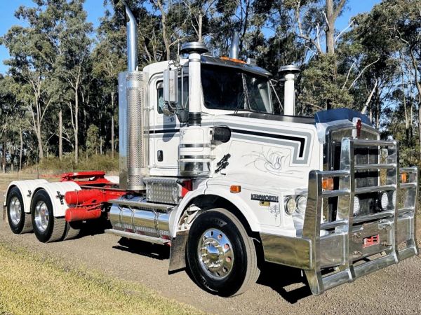 2012 KENWORTH T659 image