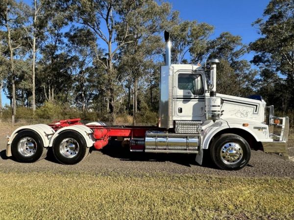 2012 KENWORTH T659 image