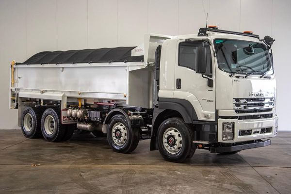 2024 Isuzu FYH 300-350 FYH 300-350 image