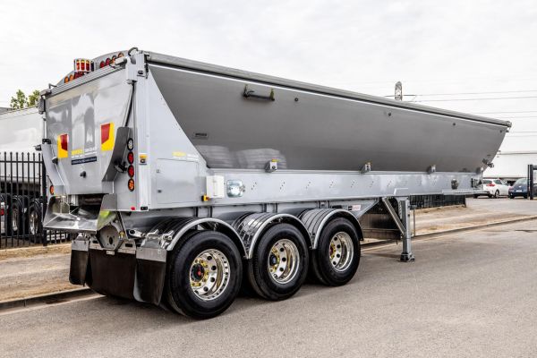 2024 JAMIESON HDV (HORIZONTAL DISCHARGE VEHICLE) LIVE BOTTOM Live Bottom Trailer image