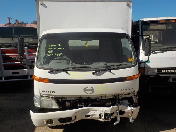 2002 Hino Dutro 2/3/4/5 Curtainsider image