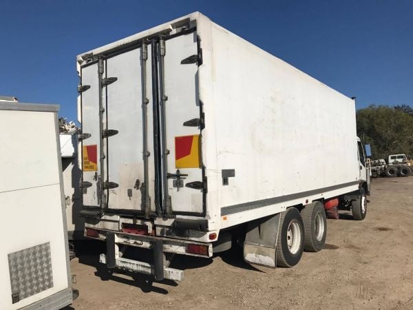 1997 Isuzu FVM1400 Pantech image