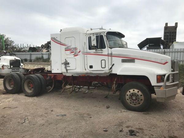 1995 Mack CHR Primemover CH image