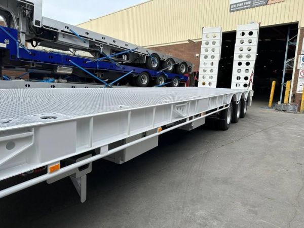 2026 Stonestar Semi Low Loader/Platform 45ft Drop Deck Low Loader image