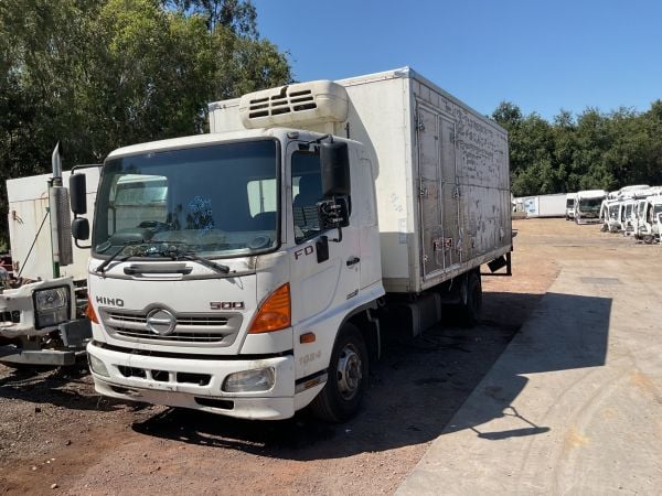 Hino FD 1024-500 Series Refrigerated image