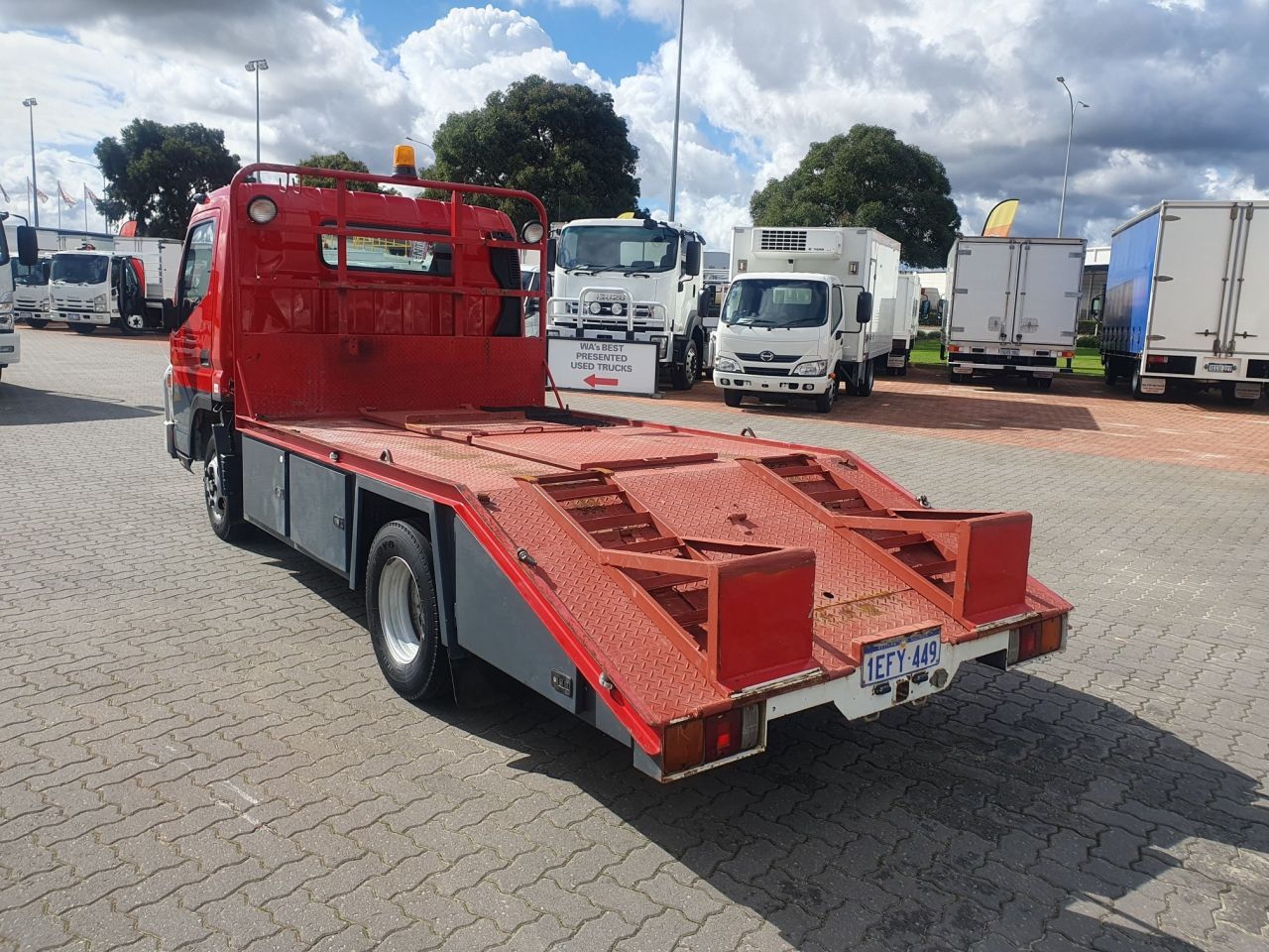 Image for 2013 Fuso Canter 515 Wide Beavertail 2 ton Beavertail and Ramps 25