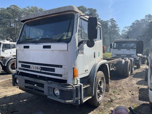 2005 IVECO ACCO 2350G image
