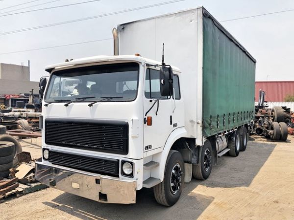 1996 INTERNATIONAL T-LINE dismantling image