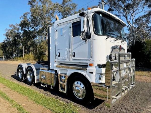 2016 KENWORTH K200 FLAT ROOF, CUMMINS ISXE5 (0KMS ON REBUILD), 18SP image