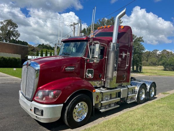 Kenworth T409 image
