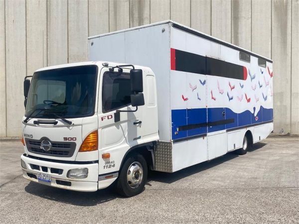 2014 HINO 500 Library FD7J FD1124 PROSHIFT 6 LWB AIR image