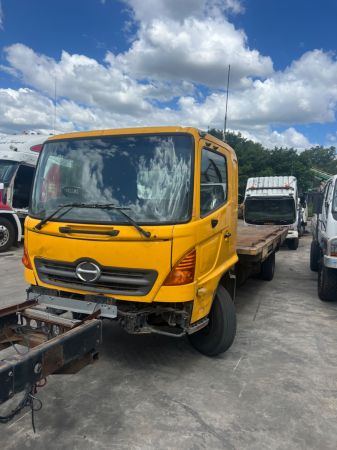 Hino FD Ranger 6 Tilt tray image