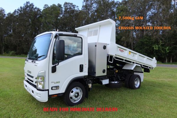 2024 Isuzu NPR 75-190 TIPPER image
