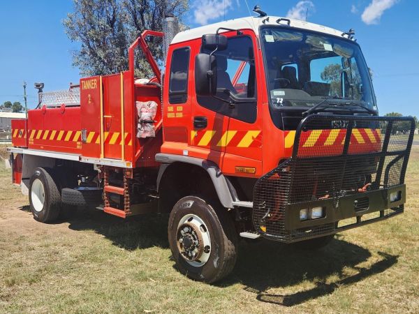 2003 ISUZU FTS750 Fire Truck image