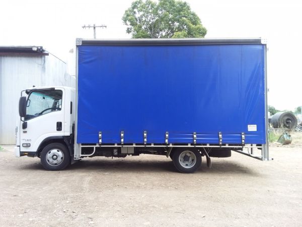 ISUZU CURTAINSIDER | NNR image