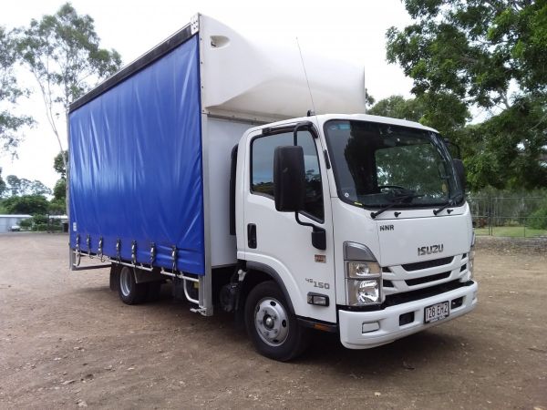 ISUZU CURTAINSIDER | NNR image