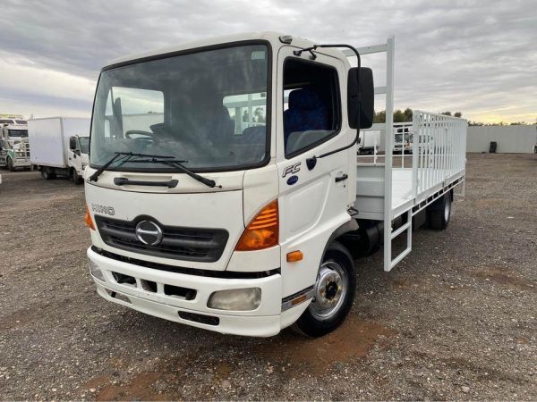 2006 HINO FC4J Flatbed image