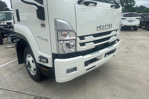 2024 Isuzu F Series FRR110-240  4x2 LWB image
