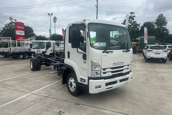 2024 Isuzu F Series image