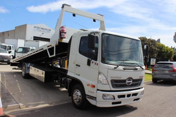 2013 Hino FD 500 Tilt Tray FD 500 Manual image