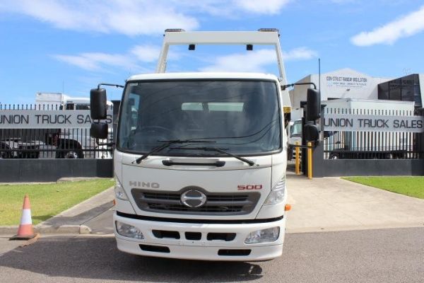 2013 Hino FD 500 Tilt Tray FD 500 Manual image