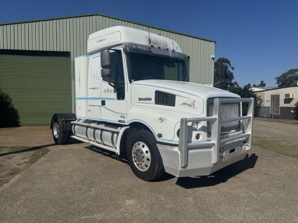 Iveco Powerstar 4×2 Prime Mover image