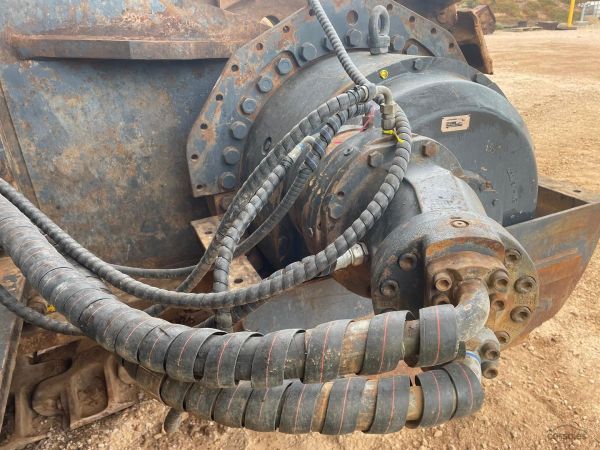 2012 Komatsu PC4000 Excavator Steel Tracked image
