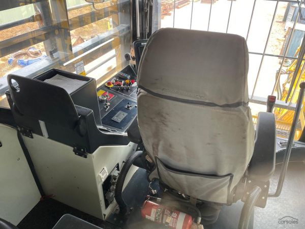 2012 Komatsu PC4000 Excavator Steel Tracked image