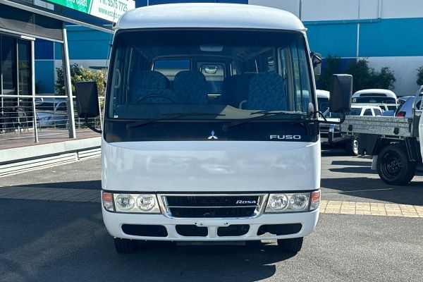 2016 Mitsubishi ROSA BUS DELUXE BE600 image