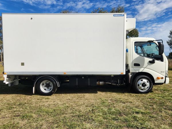 2020 HINO 300 616 Refrigerated image