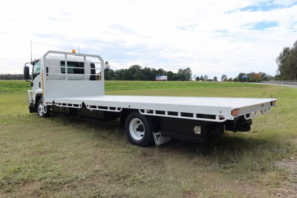 2020 Isuzu FRR 110-260 LWB image