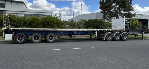 2011 Southern Cross TRI AXLE Flatbed image