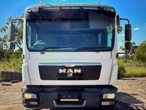2012 MAN TGM 15.290 image
