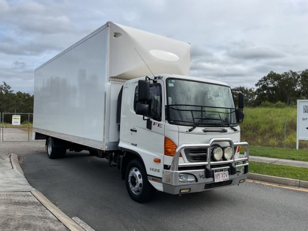 2017 Hino FE 1426-500 Series Pantech image