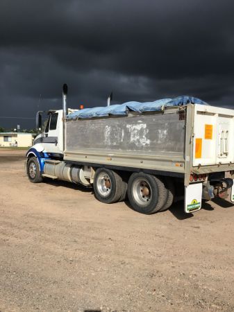2013 CATEPRPILLAR CT630 Tipper image