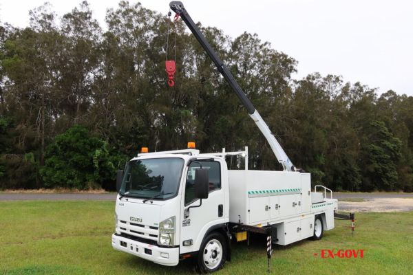 2015 Isuzu NQR 450 LWB image