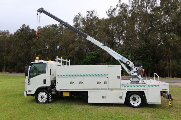 2015 Isuzu NQR 450 LWB image