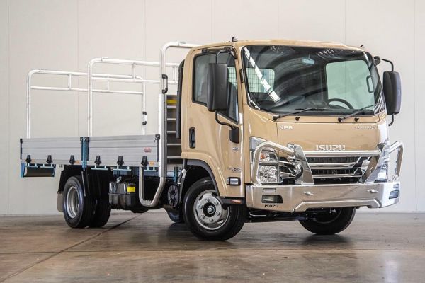 2025 Isuzu NPR 45/155 AMT MWB Trade Pack NPR 45/55-155 image