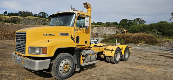 1998 Mack Ch image