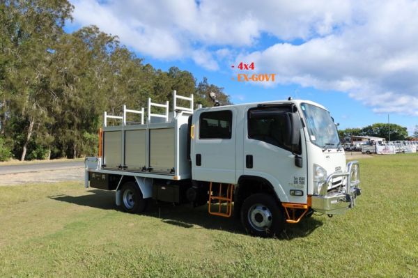 2017 Isuzu NPS 75-155 4x4 Crew Cab image