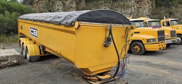 1978 Custom Tri Axle Chassis Tipper image