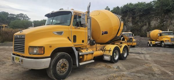 2003 Mack Ch image