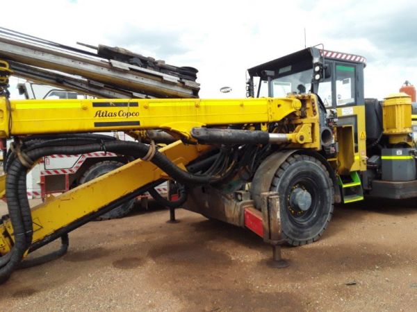 2006 Atlas Copco E2C image